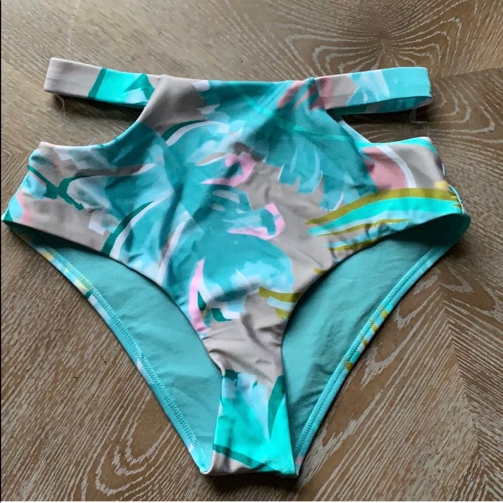 NWT Gossip Girl | Tropical Lustre Highrise Swim Bottom